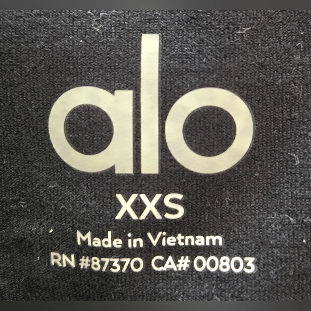 ALO YOGA ALOSOFT RIBBED HIGH WAIST SHIMMER LEGGINGS.